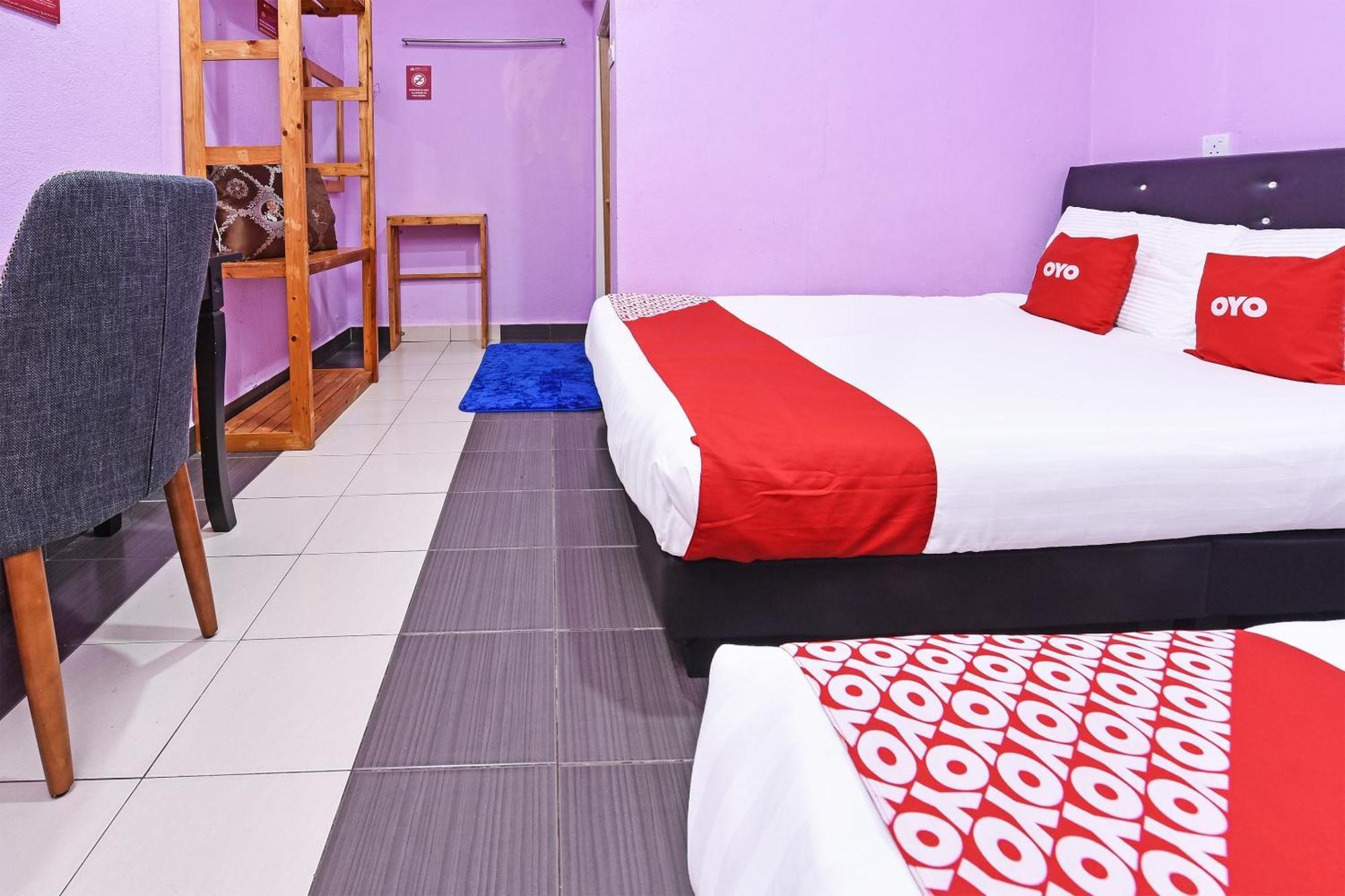 Oyo 90561 Awan Biru Motel Pantai Cenang  Kültér fotó