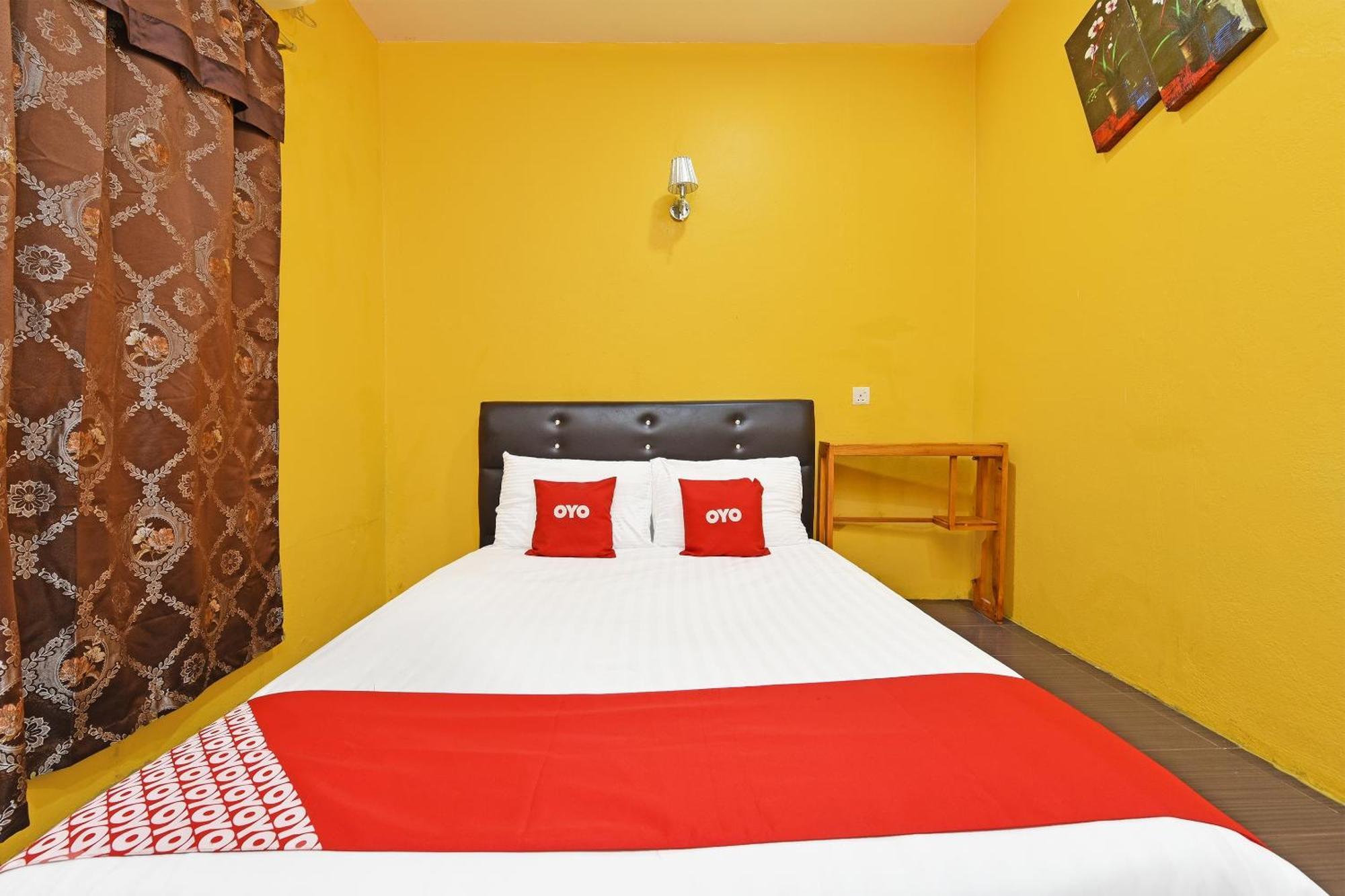 Oyo 90561 Awan Biru Motel Pantai Cenang  Kültér fotó