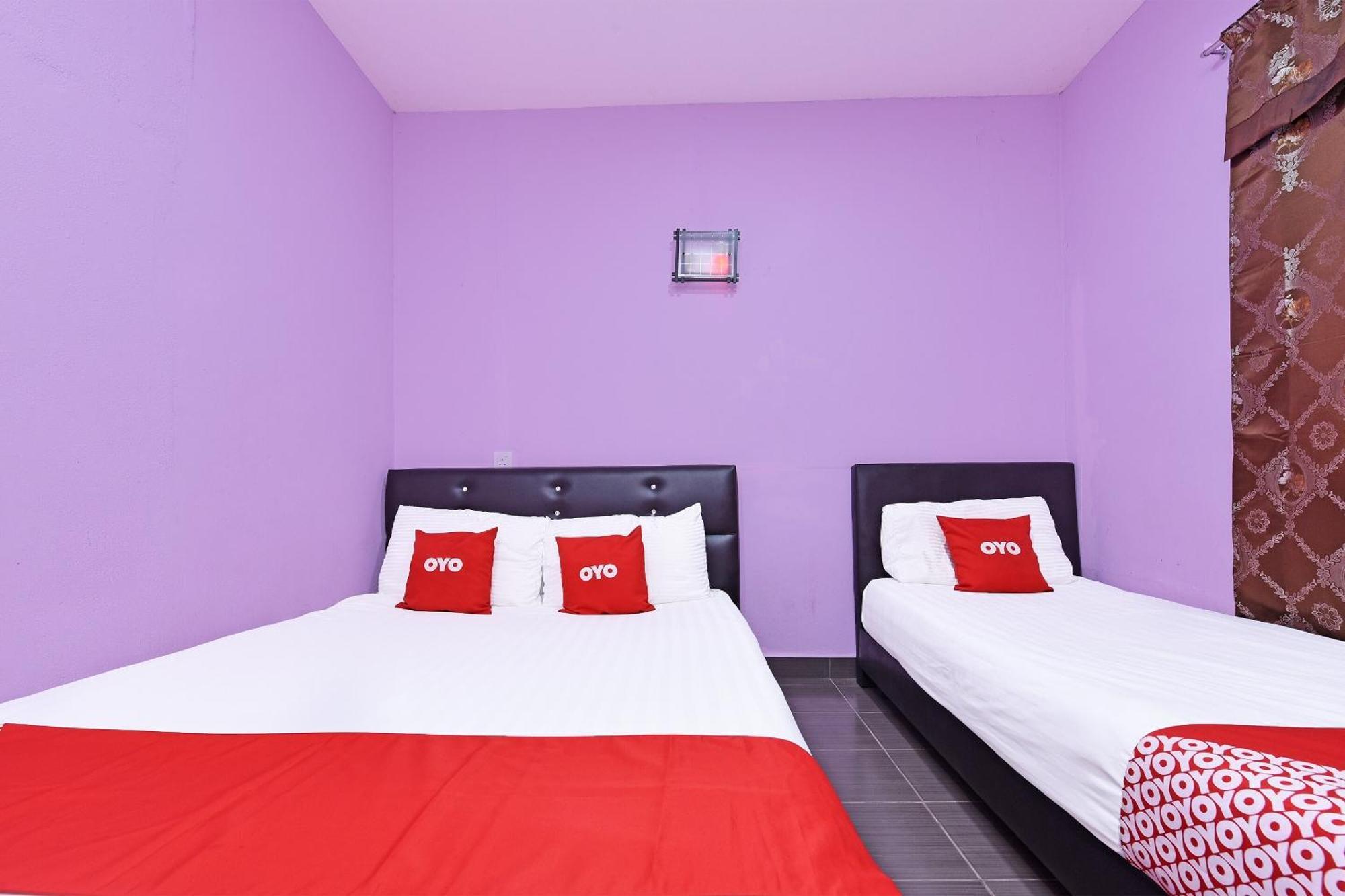Oyo 90561 Awan Biru Motel Pantai Cenang  Kültér fotó